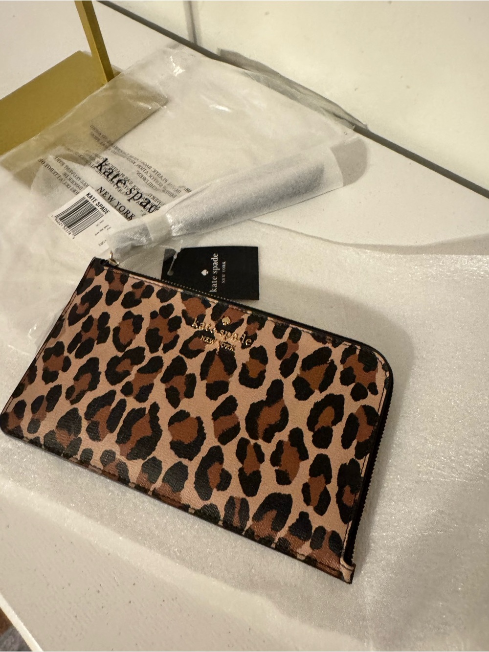 Kate Spade Lucy LZip Leopard Print Wristlet in Brown and Black - NWT - Picture 12 of 12